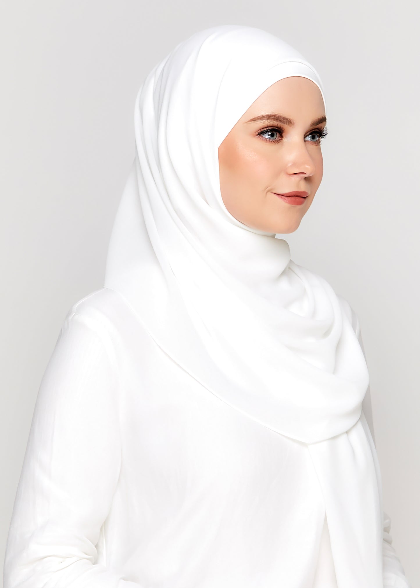 Tie-Back Chiffon Gabana in Pure White