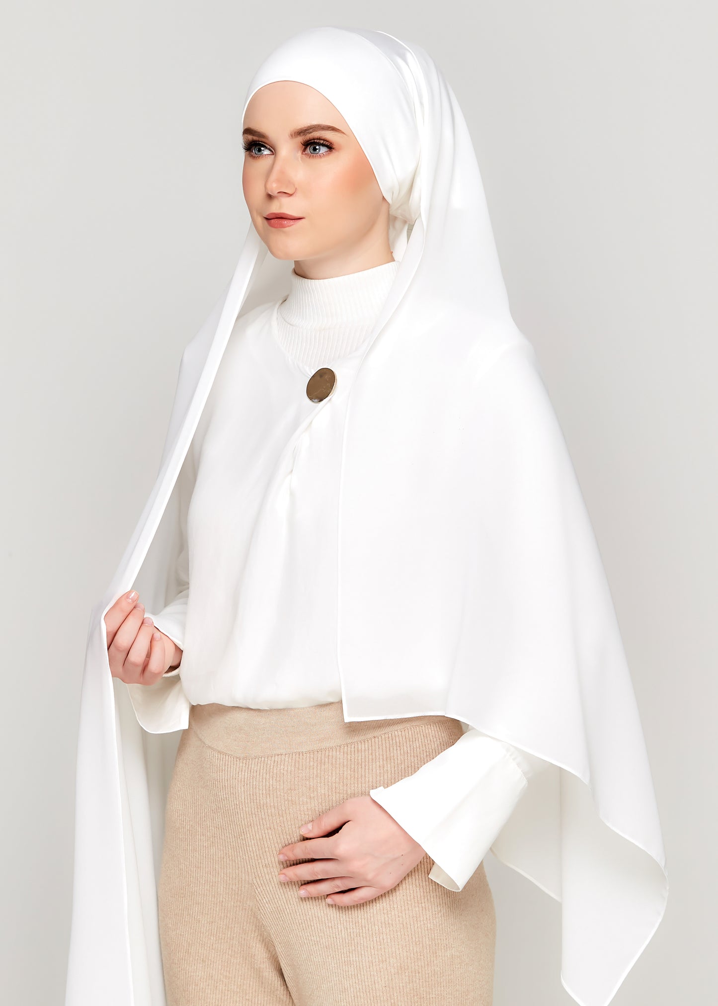 Tie-Back Chiffon Gabana in Pure White
