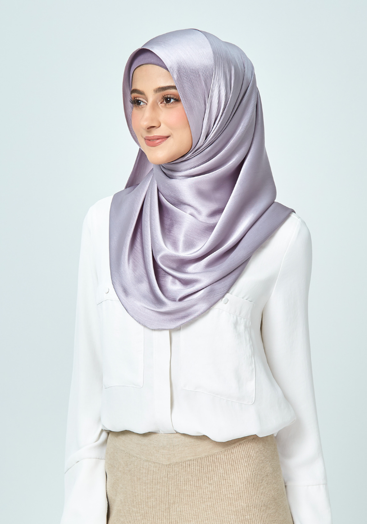 Semi-Instant Satin Hope in Loving Lilac
