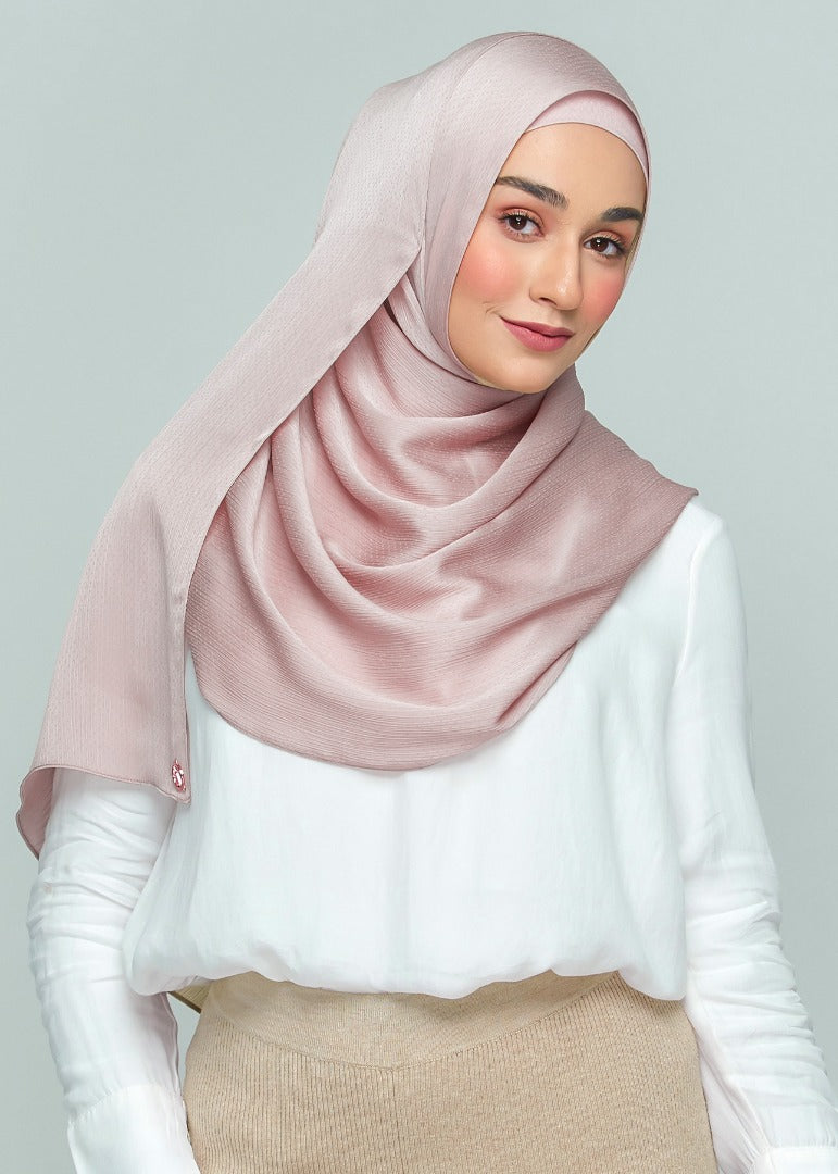 Lily Set in Peony Pink