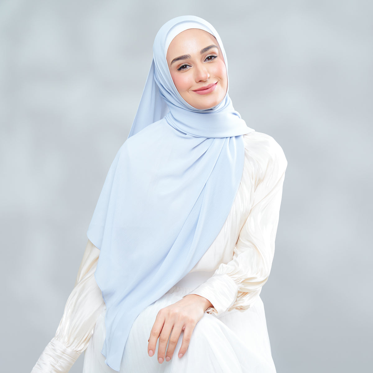 Selena Magnet Series in Powder Blue