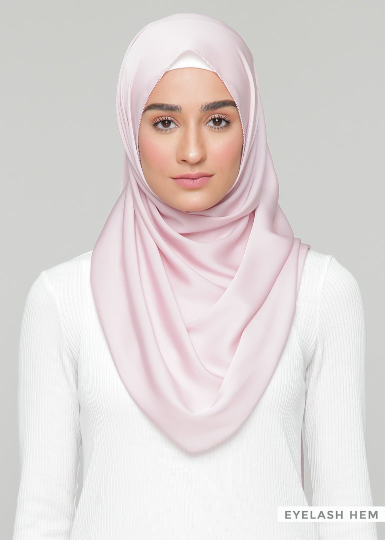 Satin Matte in Light Rose (Eyelash Hem)