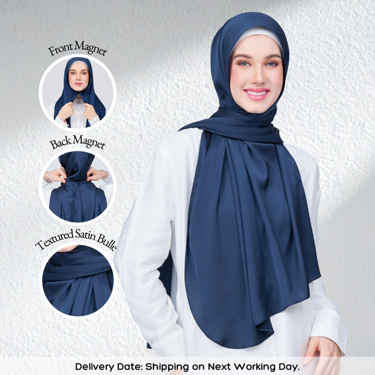 Instant Tag n' Go Shawl | Satin Bulle in Midnight Blue