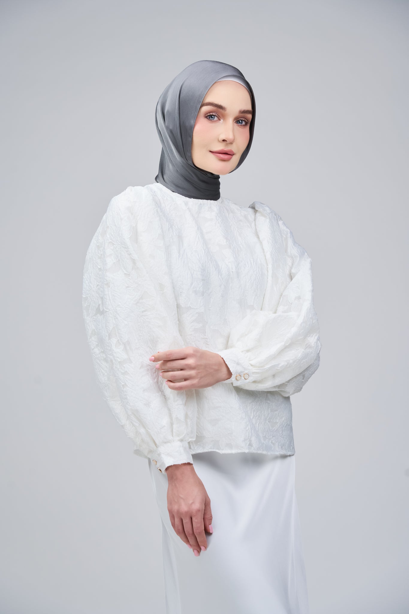 HoodX B.E in Deep Grey