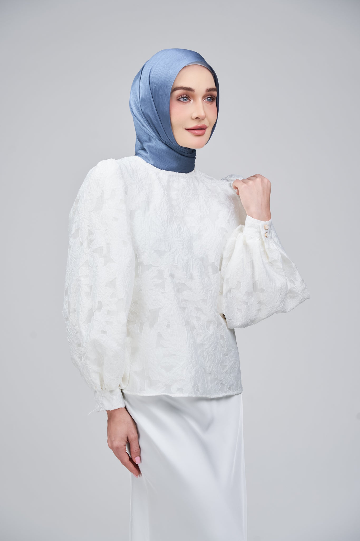 HoodX B.E in Lapis Blue