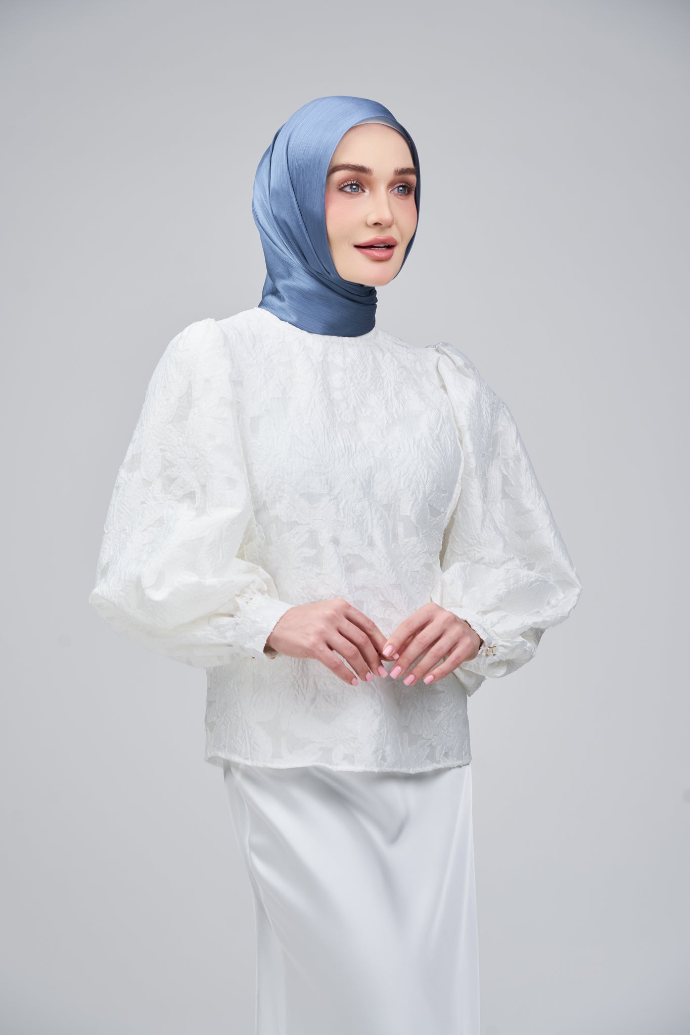 HoodX B.E in Lapis Blue