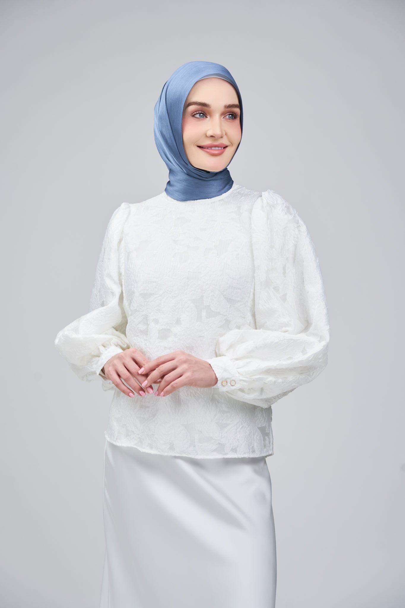 HoodX B.E in Lapis Blue