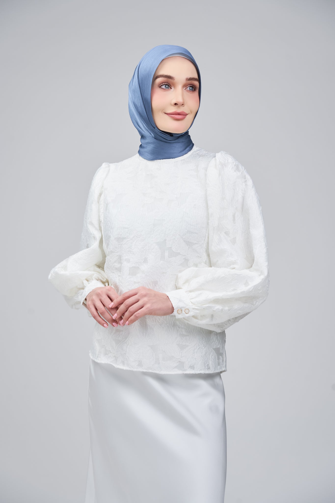 HoodX B.E in Lapis Blue