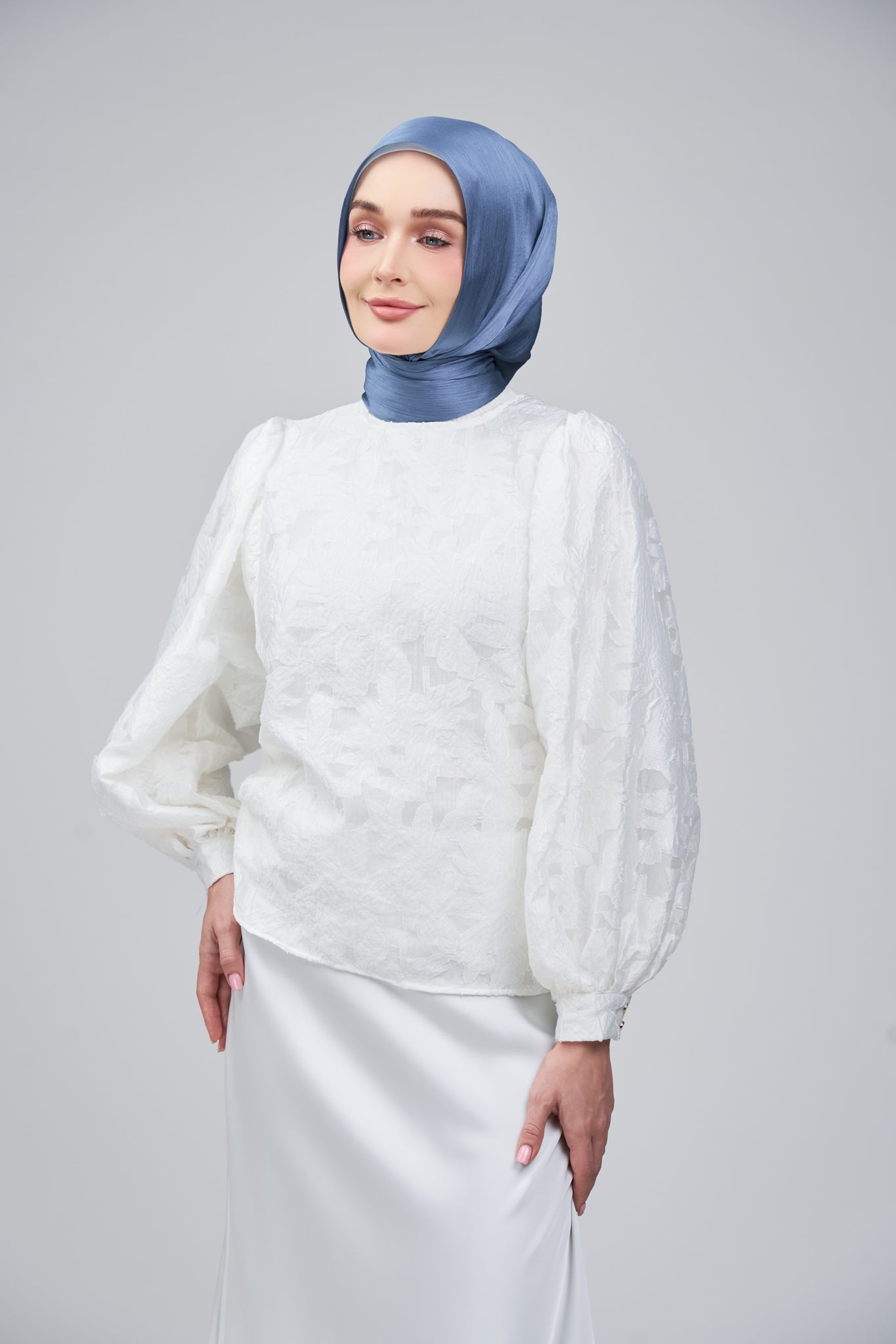 HoodX B.E in Lapis Blue