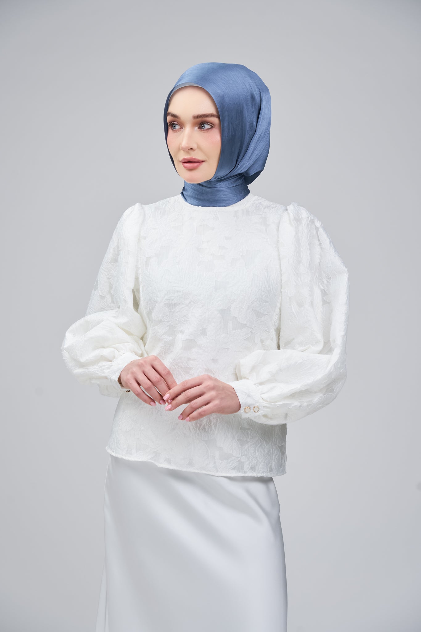 HoodX B.E in Lapis Blue