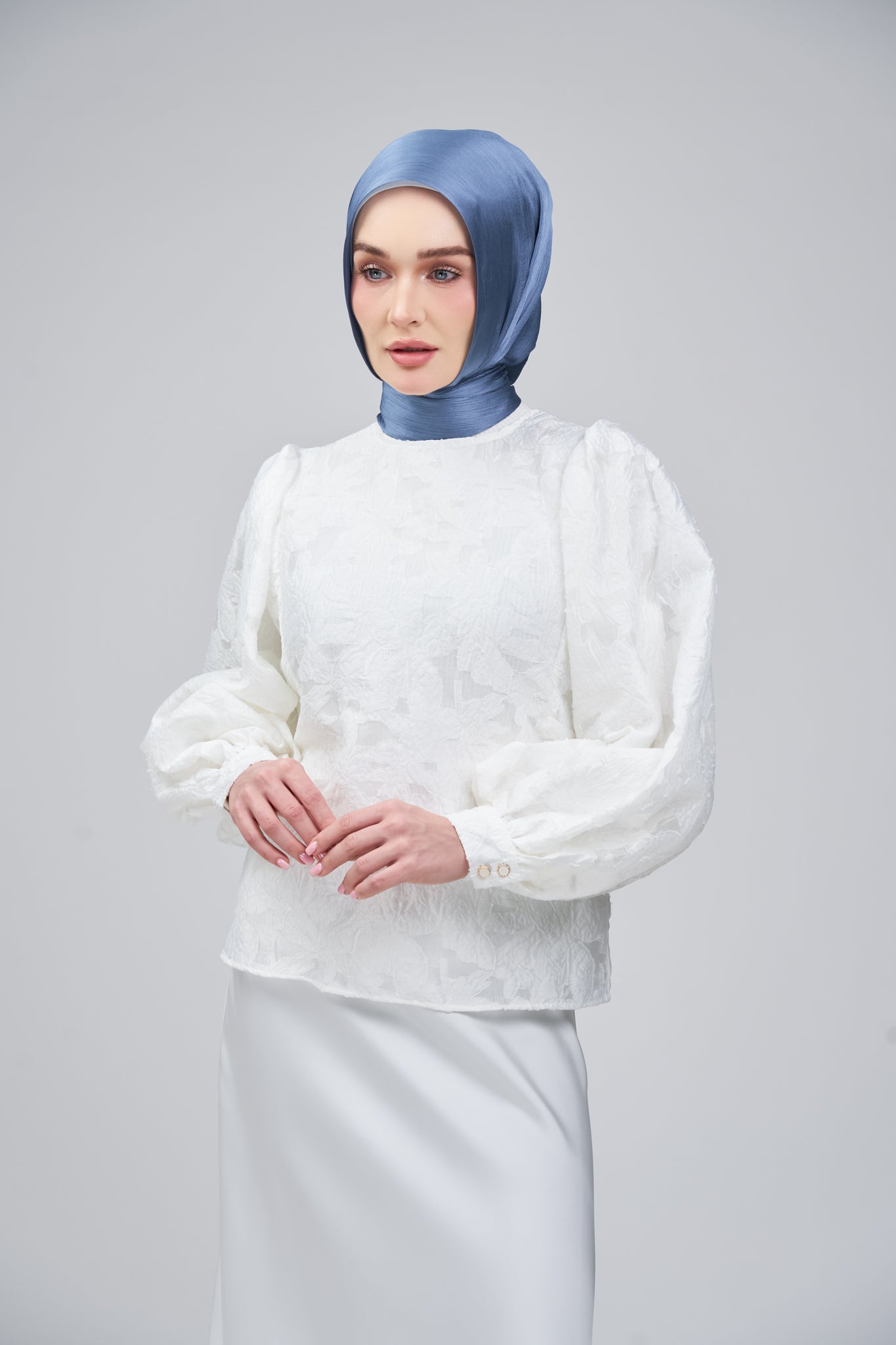 HoodX B.E in Lapis Blue