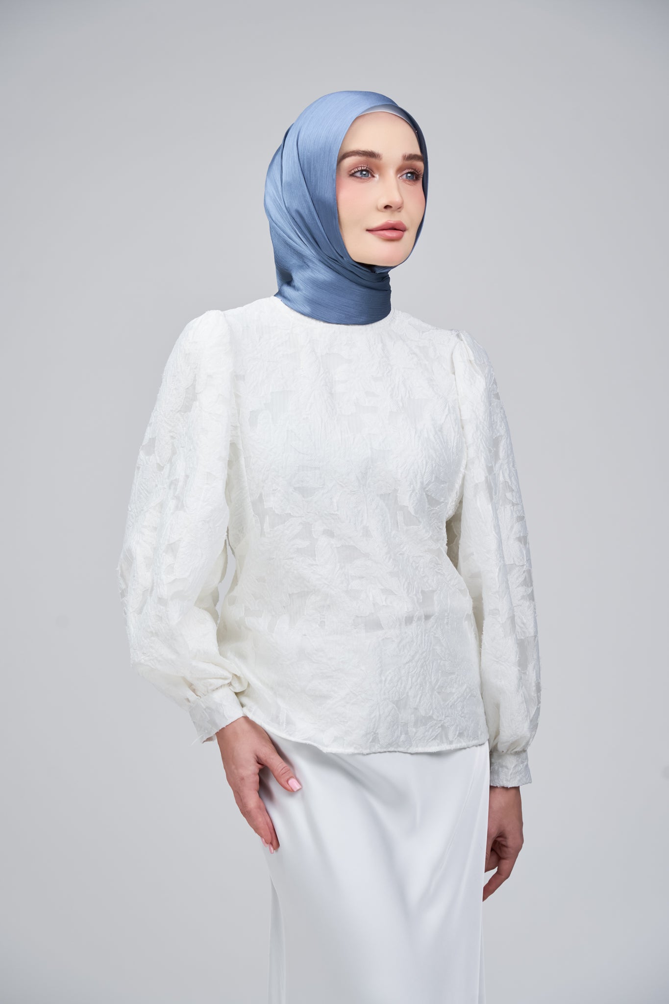 HoodX B.E in Lapis Blue