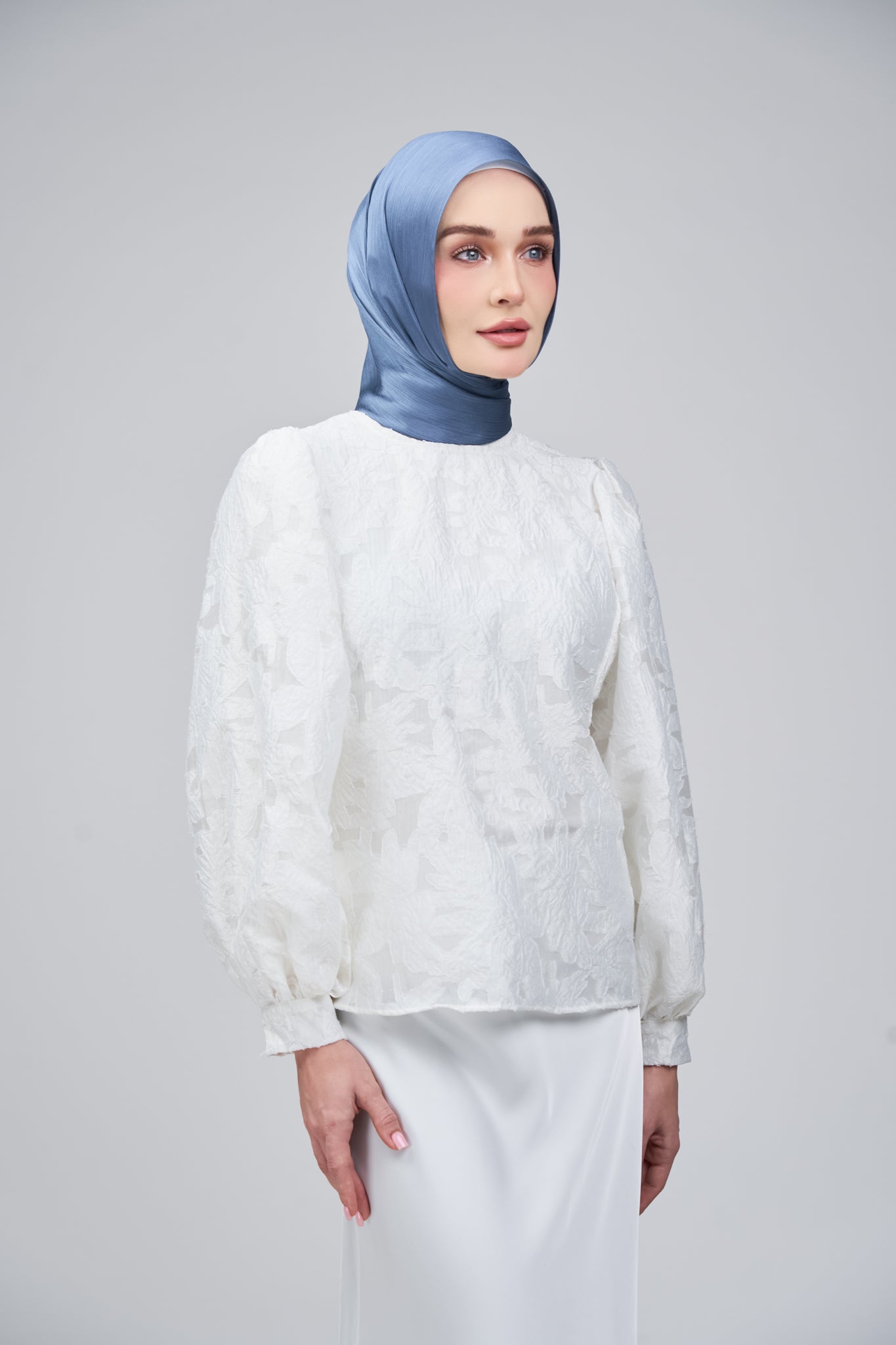 HoodX B.E in Lapis Blue