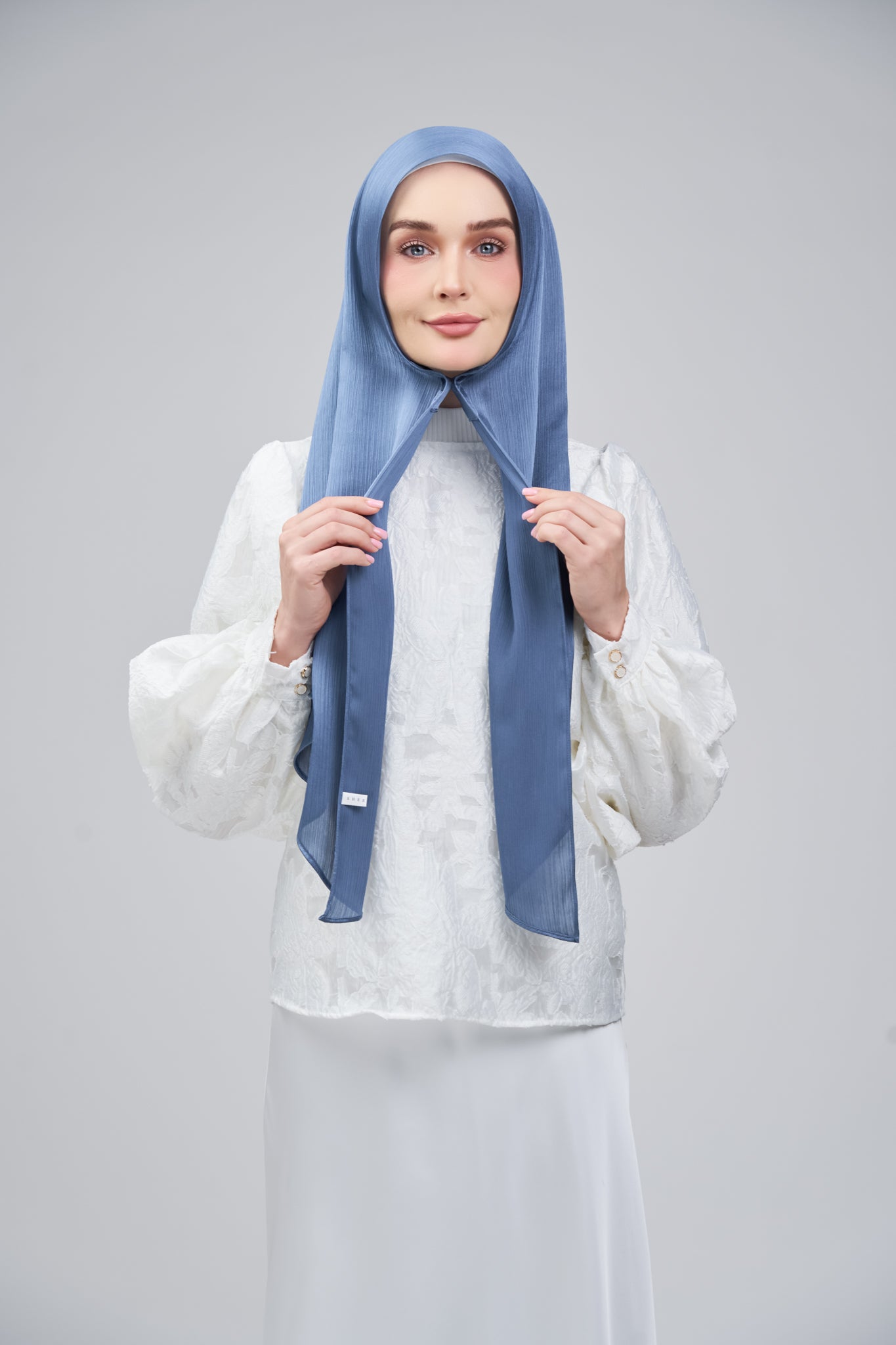 HoodX B.E in Lapis Blue