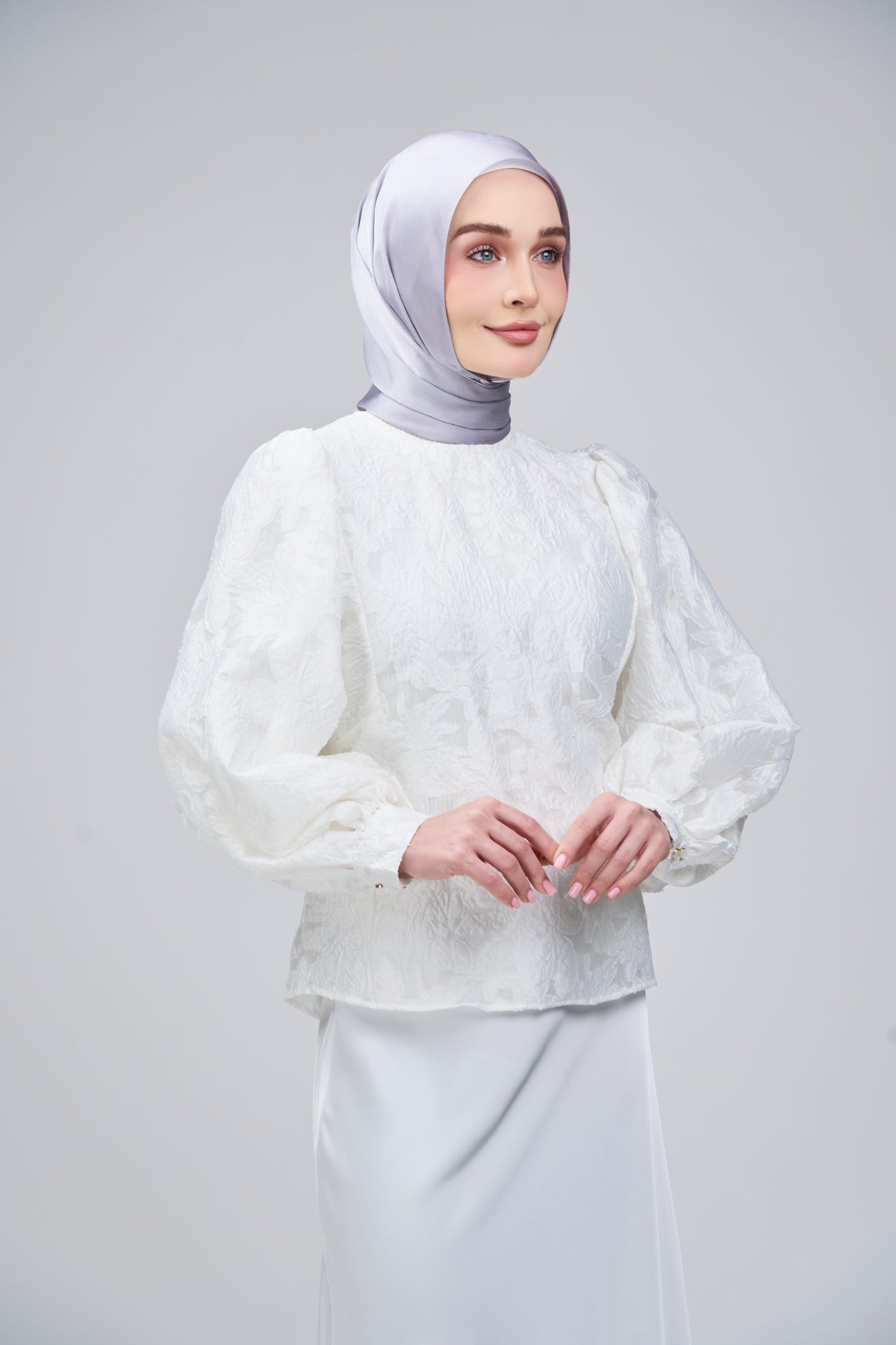 HoodX B.E in Silver Ash