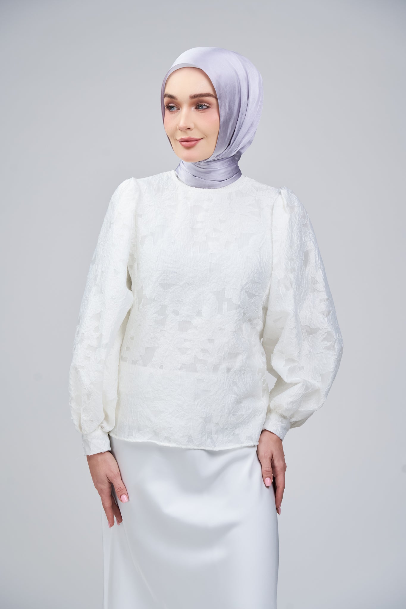 HoodX B.E in Silver Ash