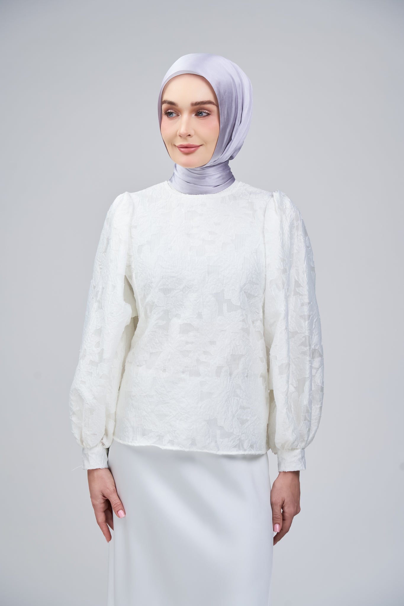 HoodX B.E in Silver Ash