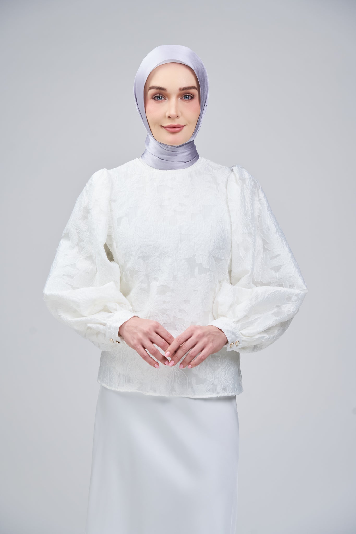 HoodX B.E in Silver Ash