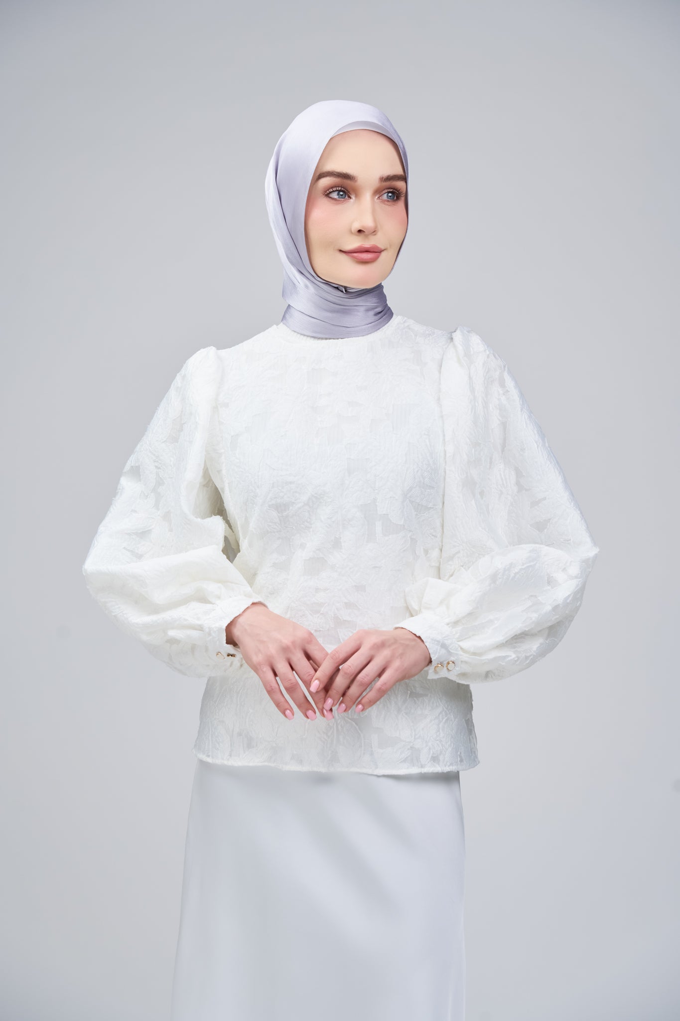 HoodX B.E in Silver Ash