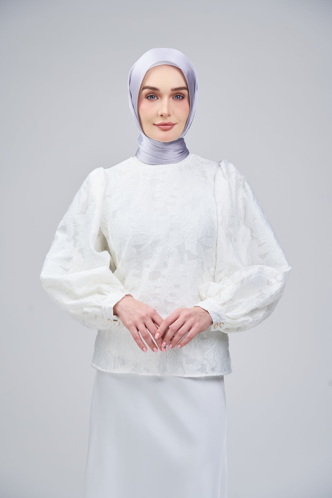 HoodX B.E in Silver Ash