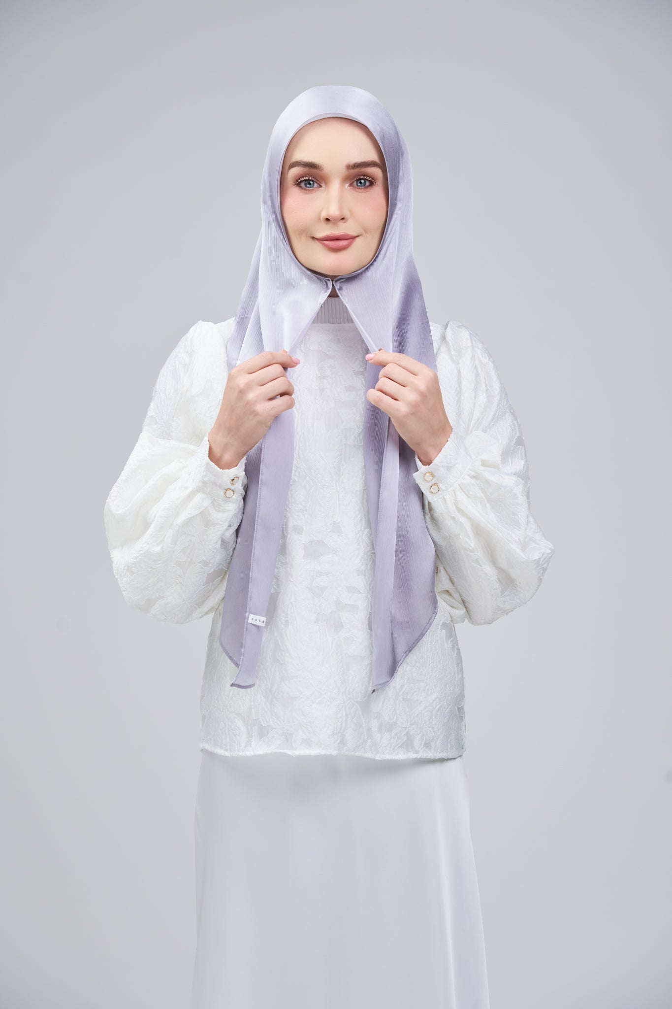 HoodX B.E in Silver Ash