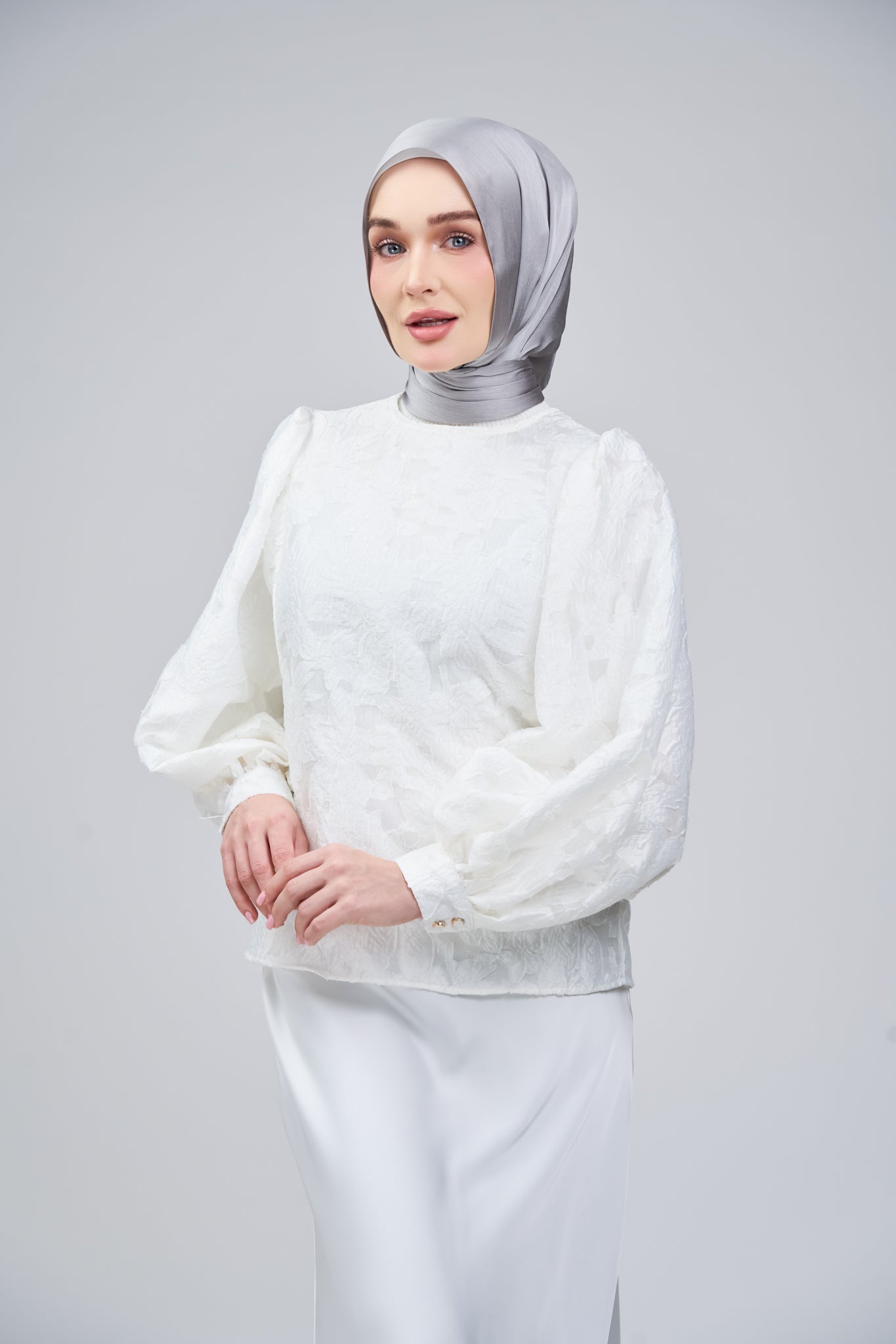 HoodX B.E in Titanium Grey