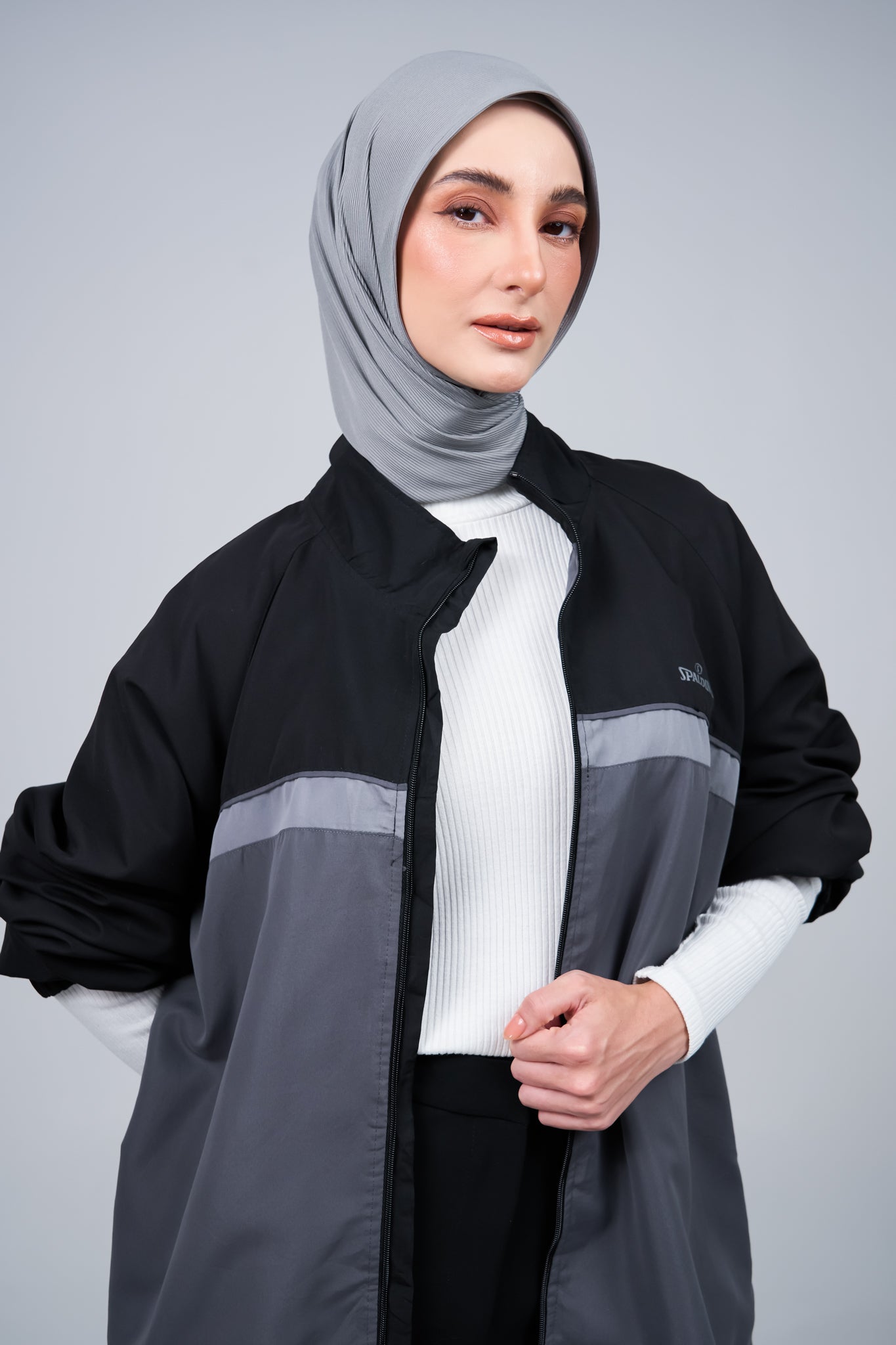 HoodX+ CloudFit in Deep Grey