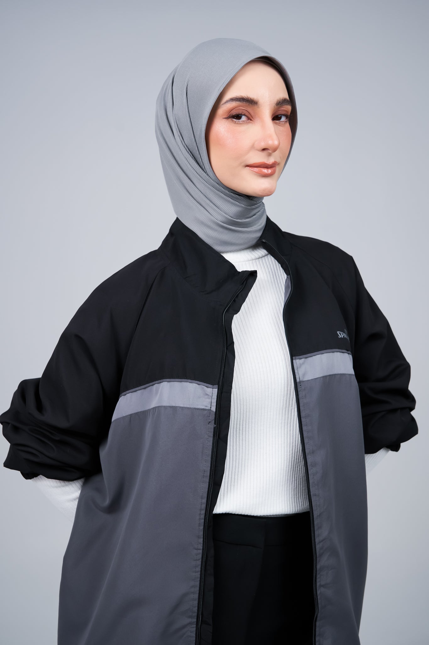 HoodX+ CloudFit in Deep Grey