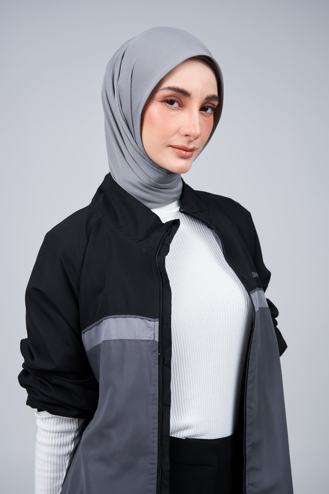 HoodX+ CloudFit in Deep Grey