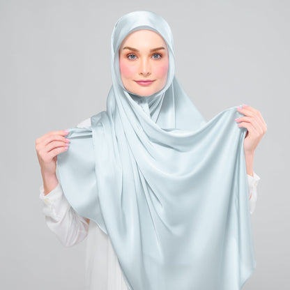 [As-Is] Instant Tag n' Go Shawl l Satin Silk in Caribbean Mint