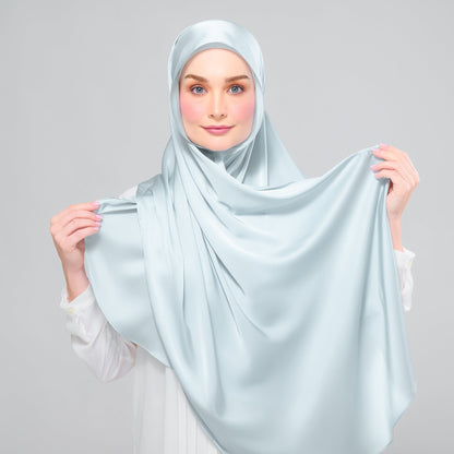 [As-Is] Instant Tag n' Go Shawl l Satin Silk in Caribbean Mint