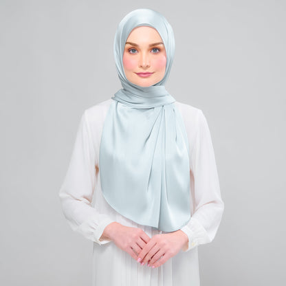 [As-Is] Instant Tag n' Go Shawl l Satin Silk in Caribbean Mint