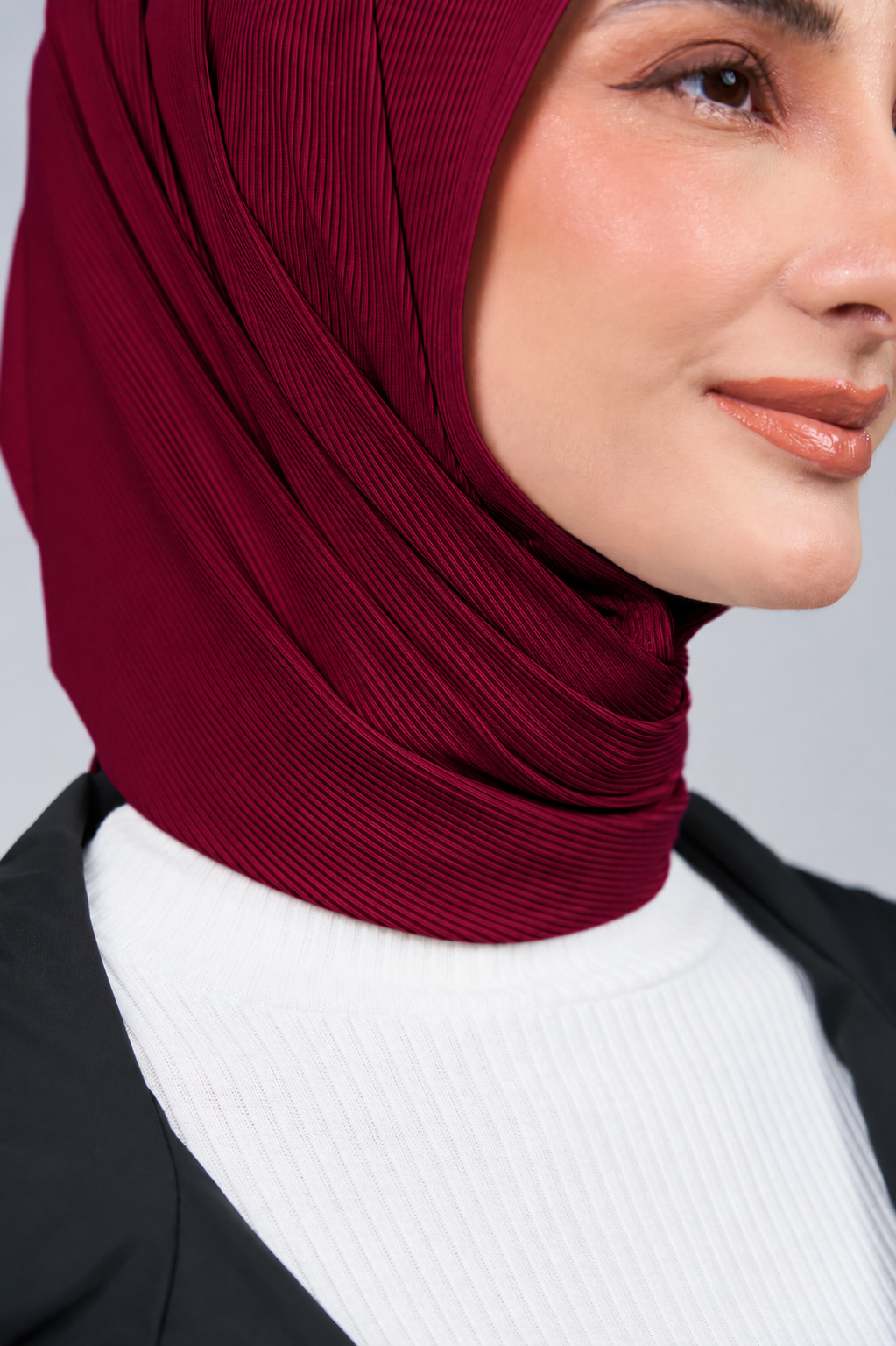 [★ New Colour] HoodX+ CloudFit in Crimson Red