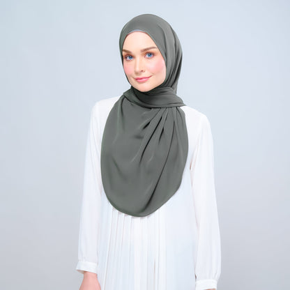[As-Is] Instant Tag n' Go Shawl l Chiffon Silk in Deep Pine