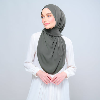 [As-Is] Instant Tag n' Go Shawl l Chiffon Silk in Deep Pine