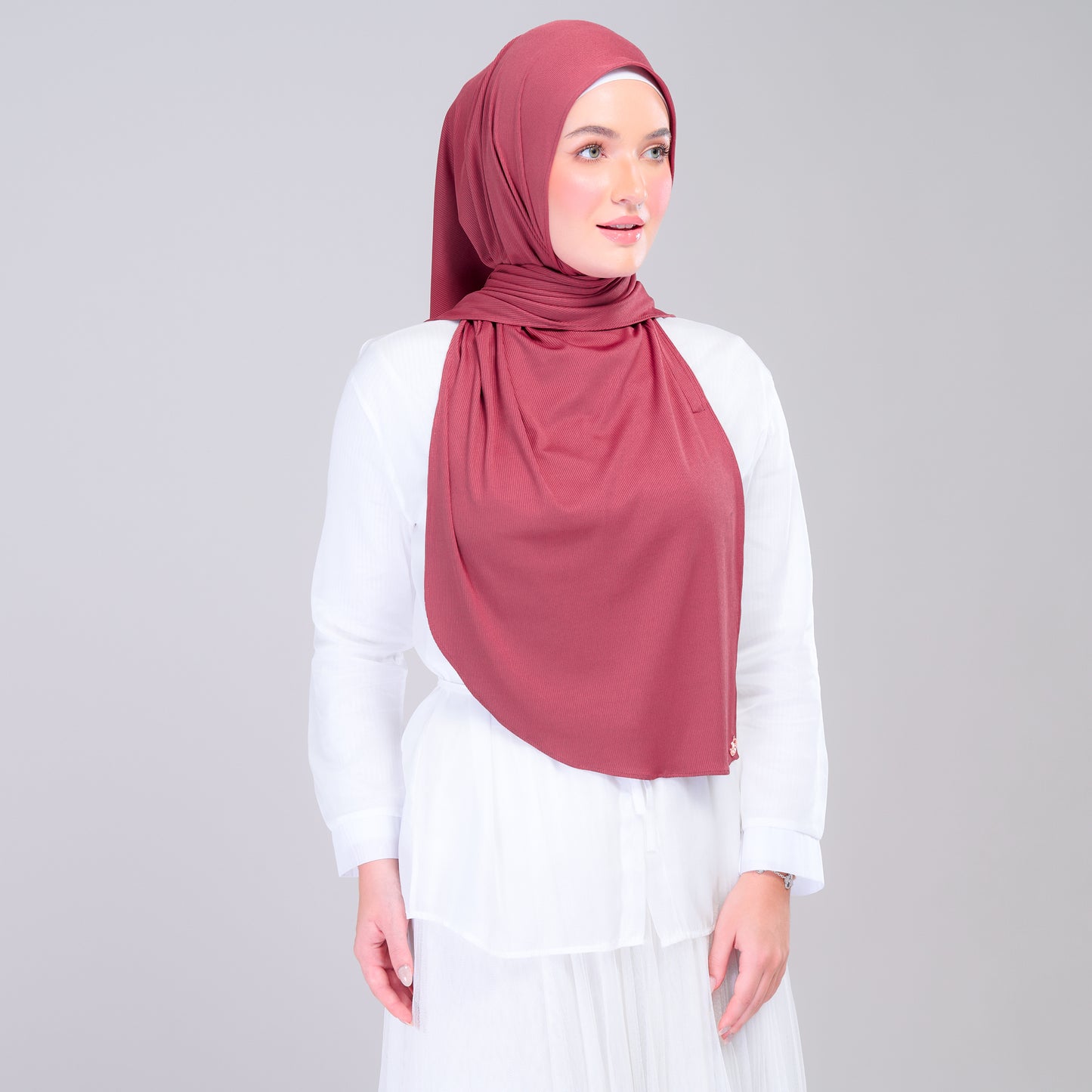 Instant Tag n' Go Shawl | Ribbed Jersey in Deep Raspberry