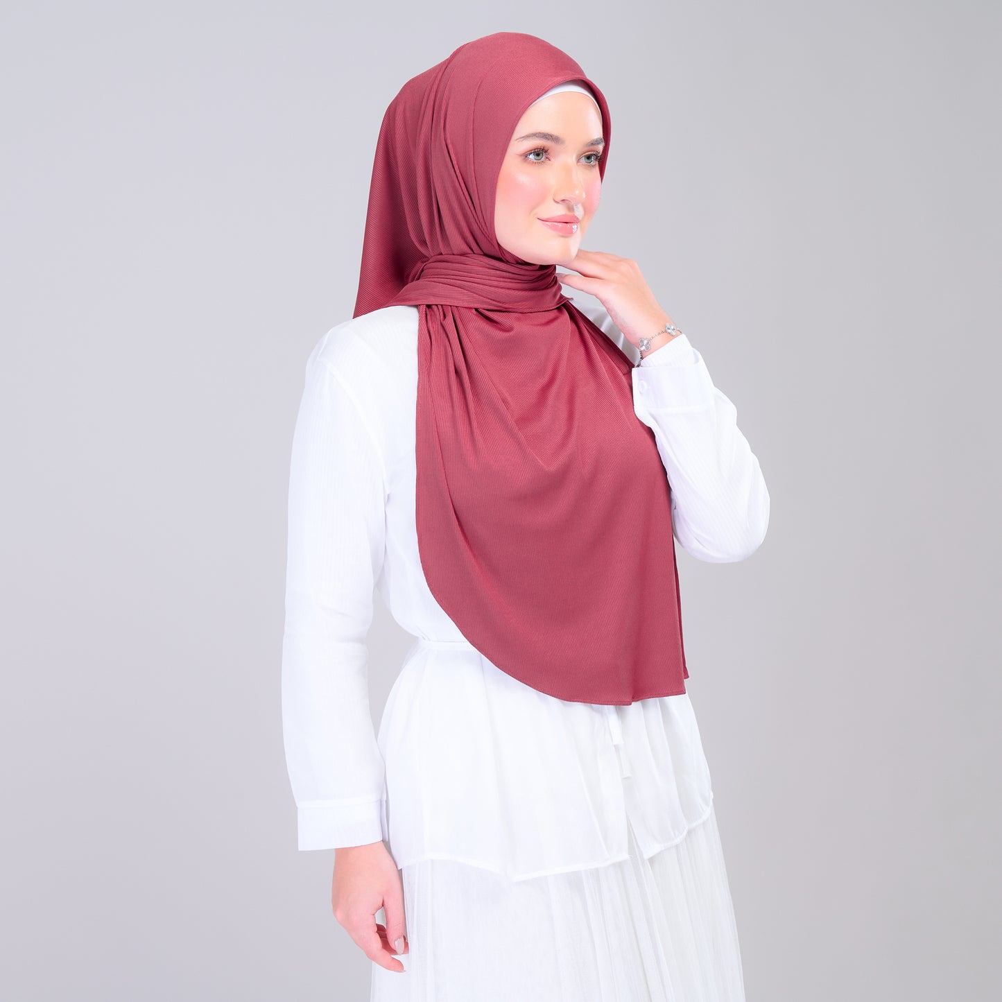 Instant Tag n' Go Shawl | Ribbed Jersey in Deep Raspberry