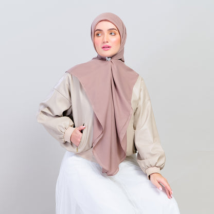 Bawal Dian in Deep Chai