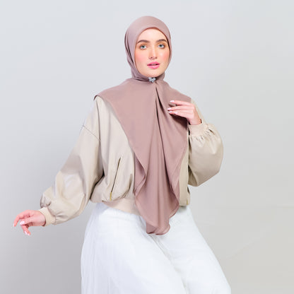 Bawal Dian in Deep Chai