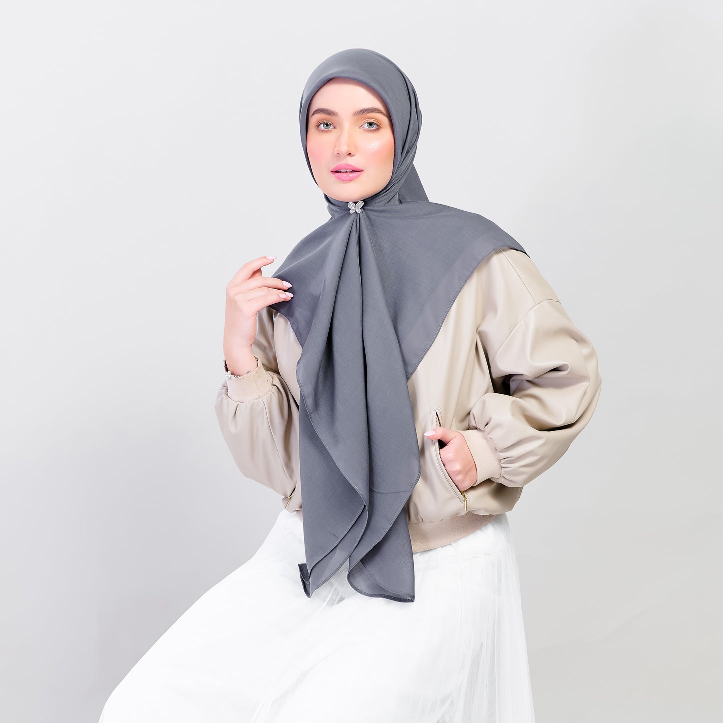 Bawal Dian in Dark Grey