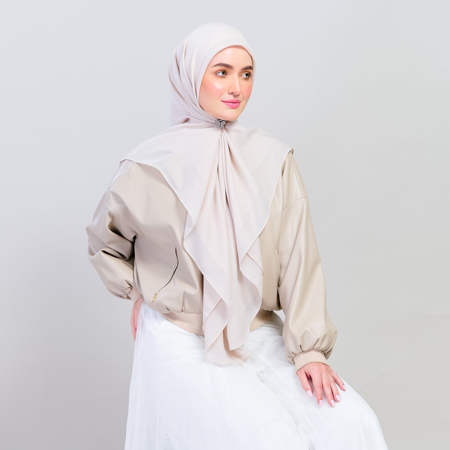 Bawal Dian in Light Beige