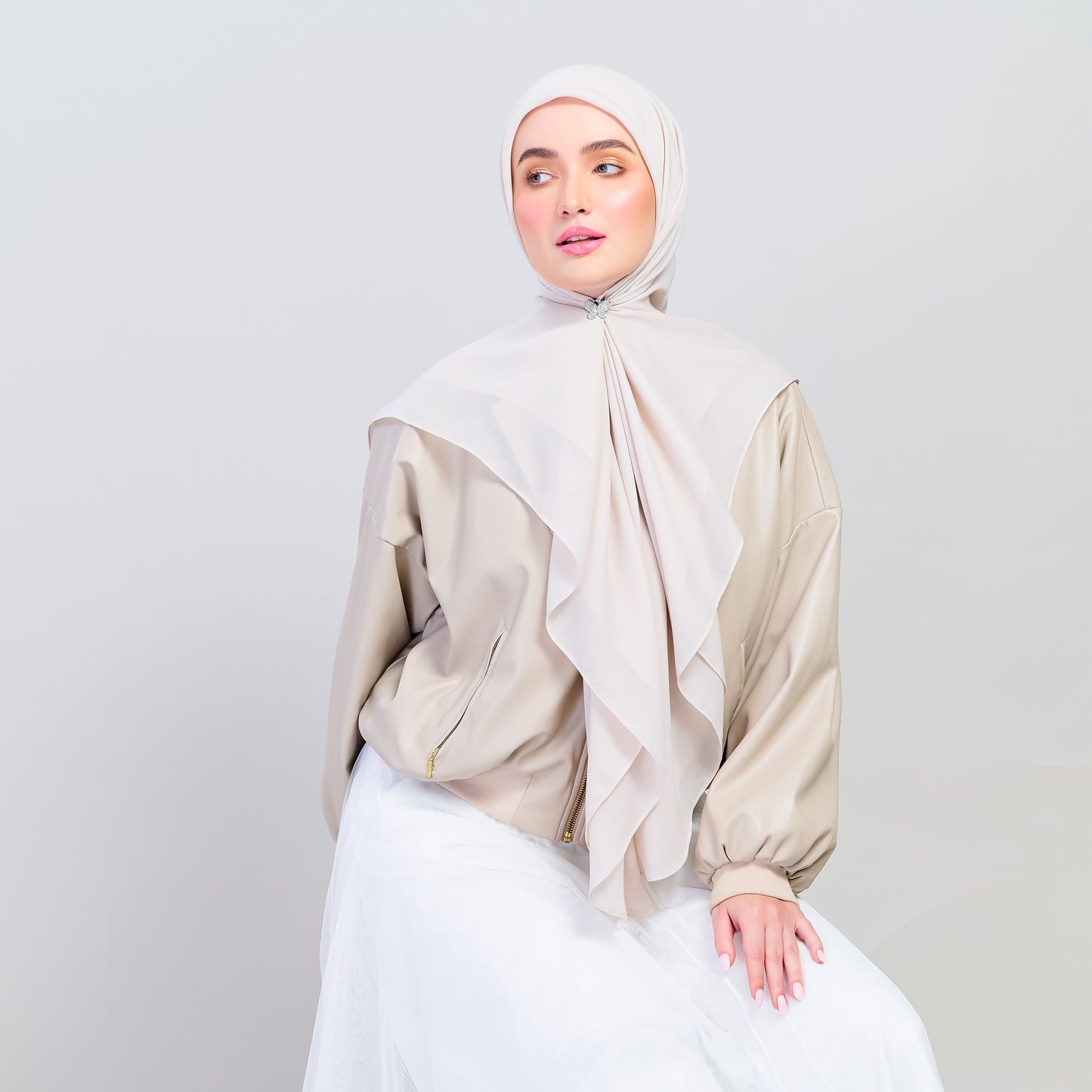 Bawal Dian in Light Beige