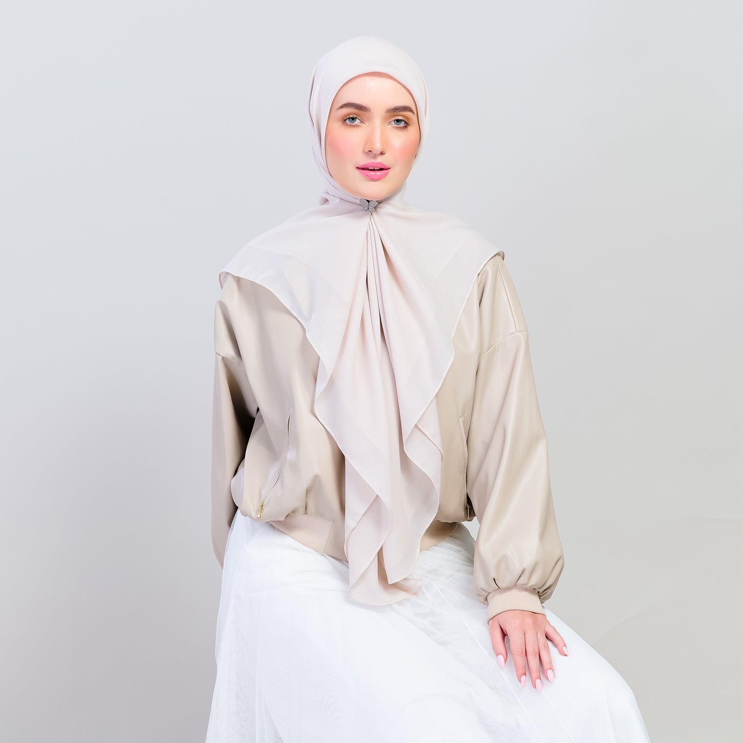 Bawal Dian in Light Beige