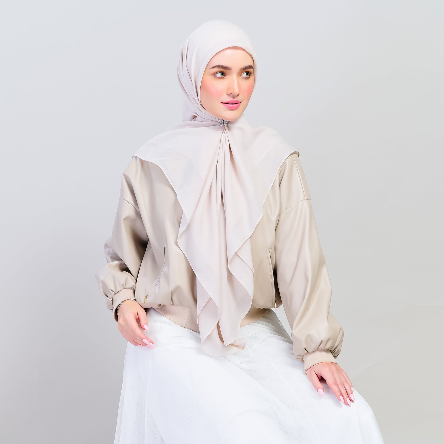 Bawal Dian in Light Beige