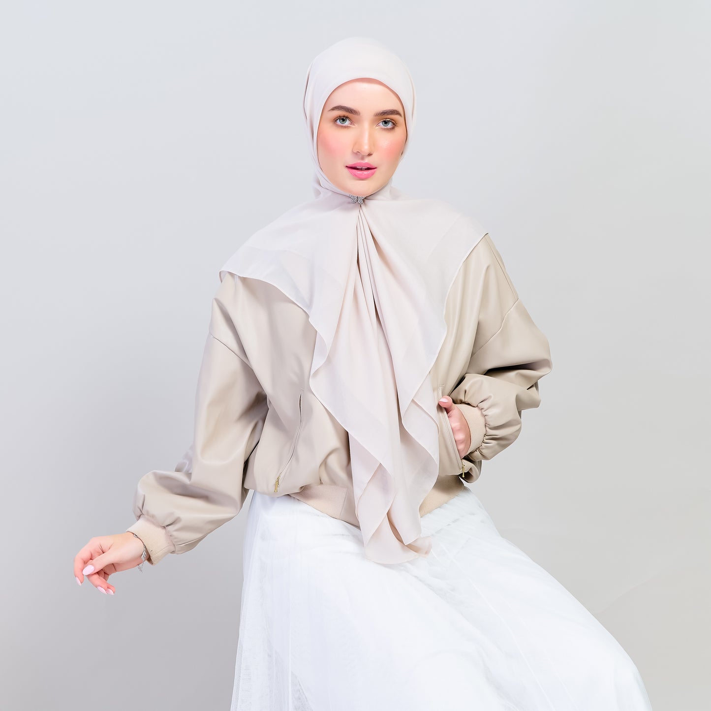 Bawal Dian in Light Beige