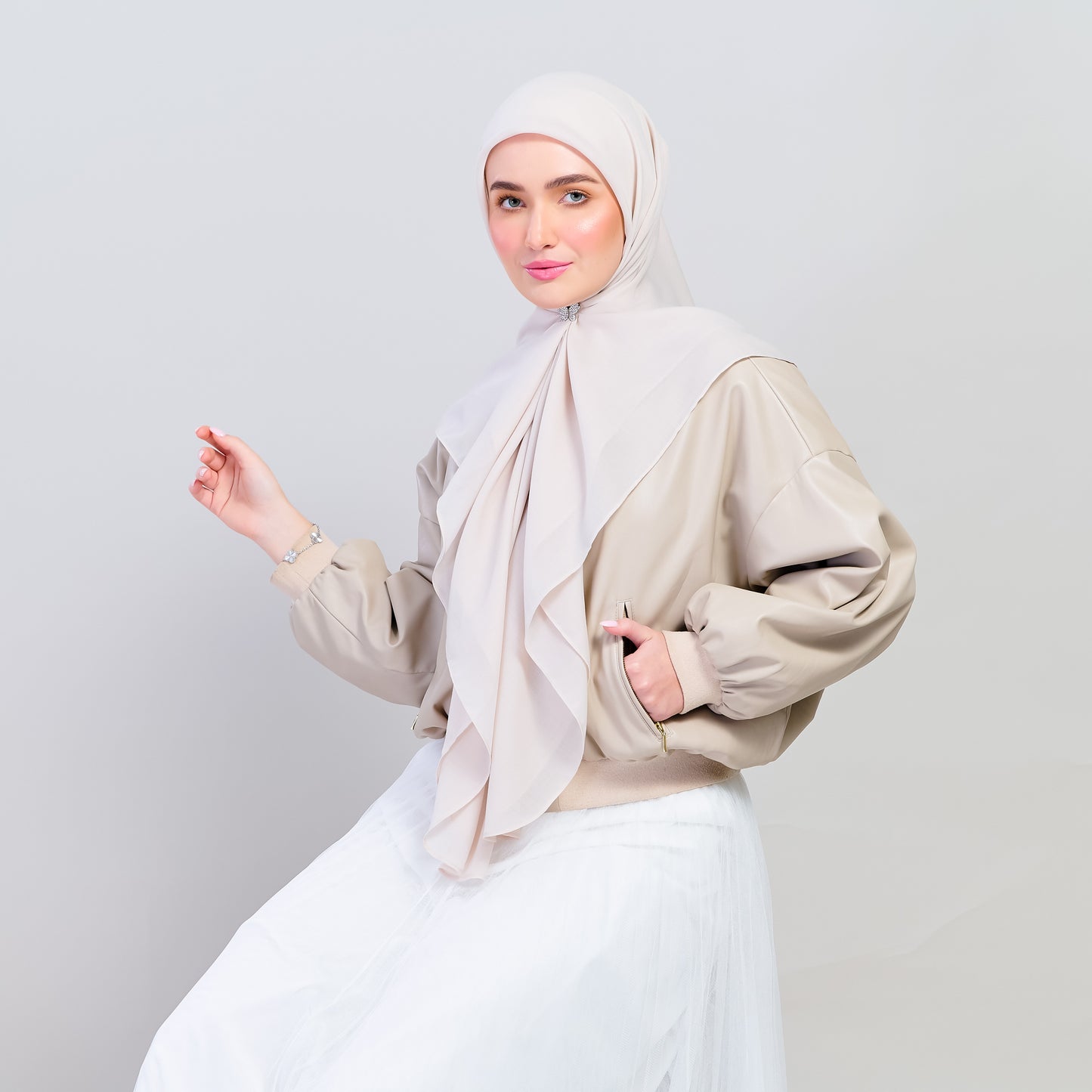 Bawal Dian in Light Beige