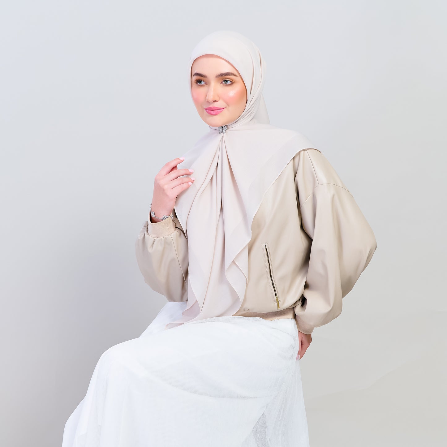 Bawal Dian in Light Beige