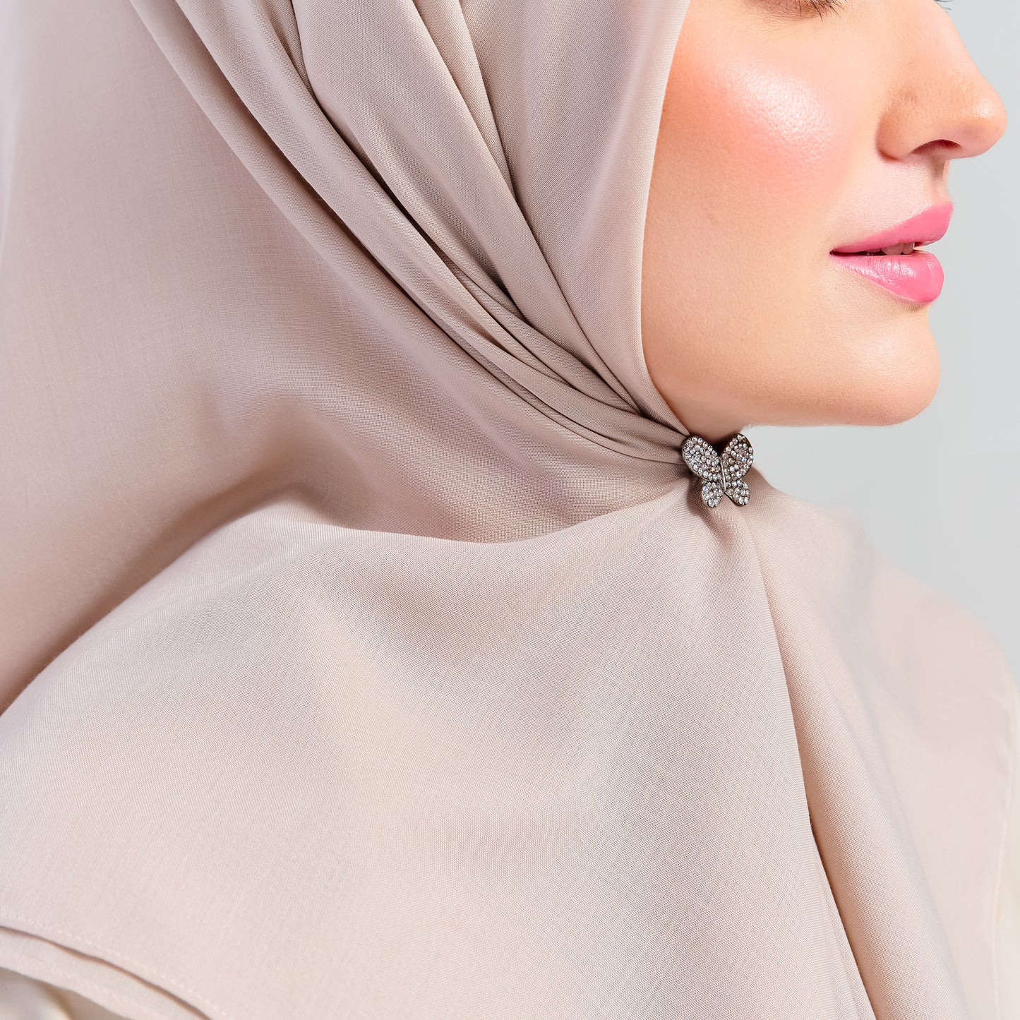 Bawal Dian in Natural Taupe