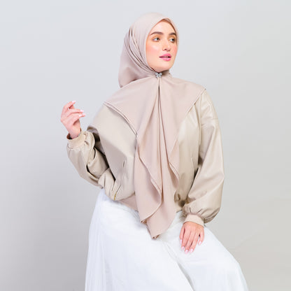 Bawal Dian in Natural Taupe