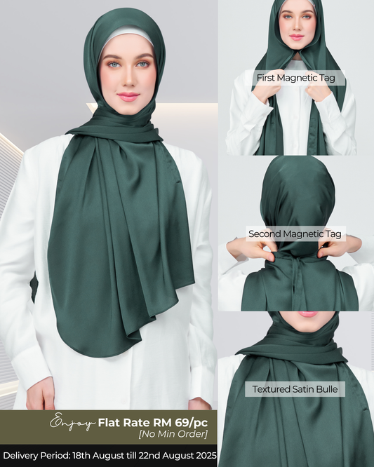 Instant Tag n' Go Shawl | Satin Bulle in Emerald Green